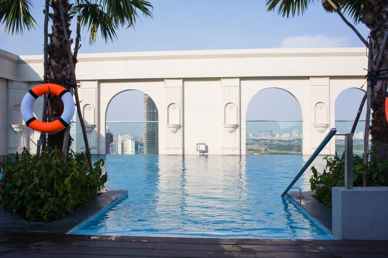 Icon56 Brand-New Apartment Free Gym Pool 胡志明市 外观 照片